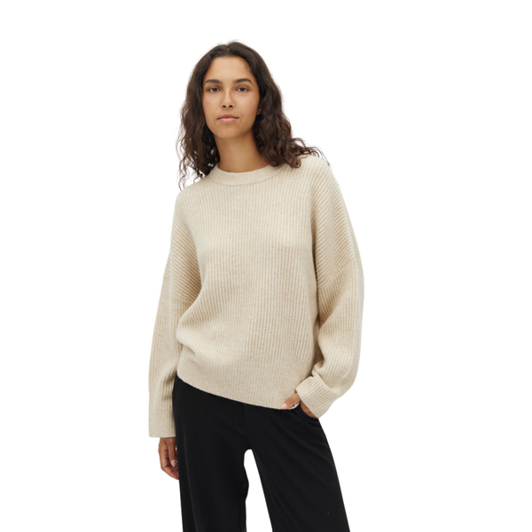 Gillian  O-neck knit w. drop shoulder